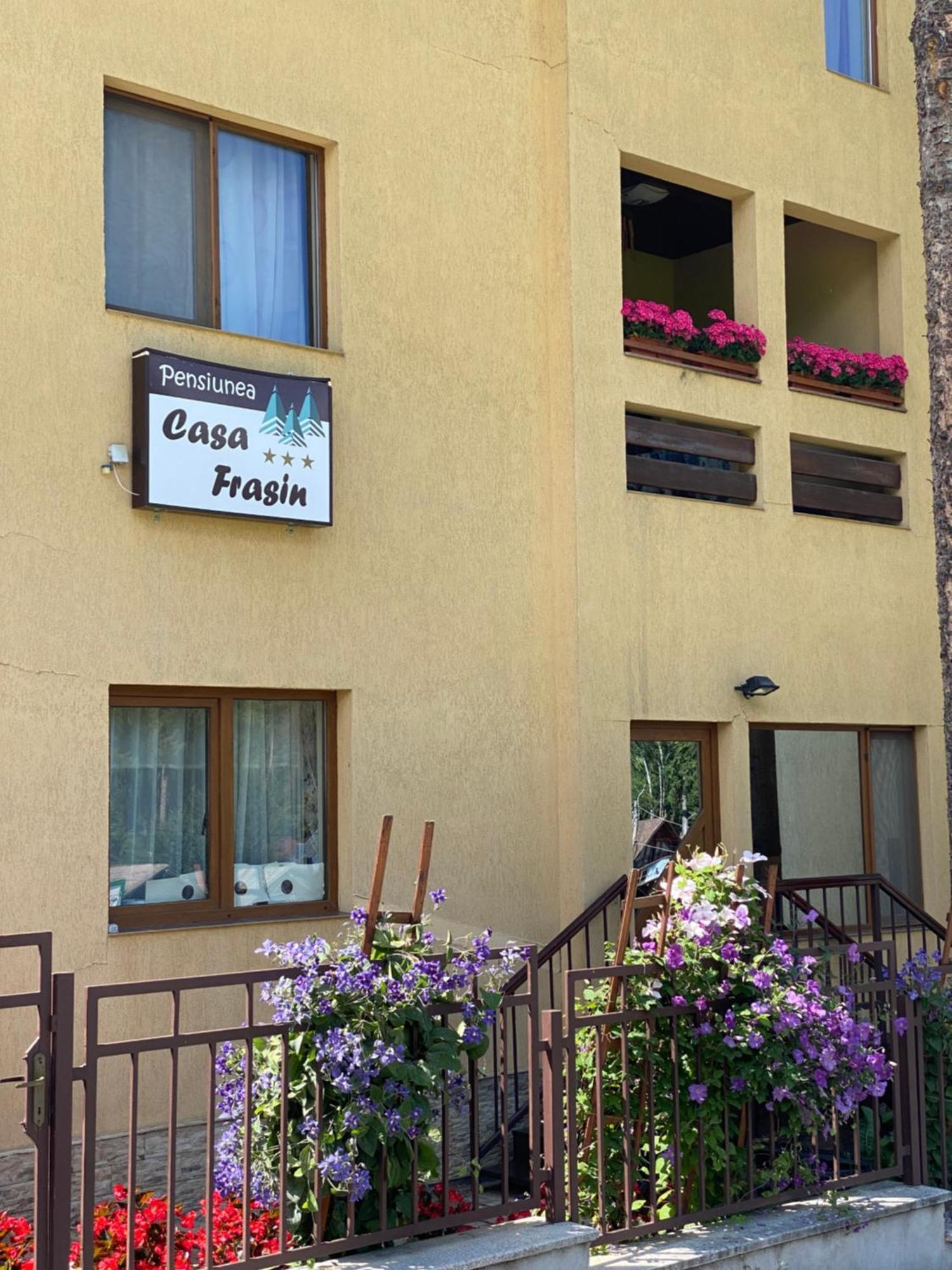 Pensiunea "Casa Frasin" Vatra Dornei Exterior foto